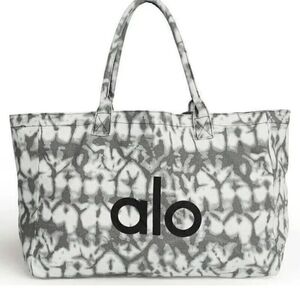 ALO Yoga Gray Modern Artistic Tote